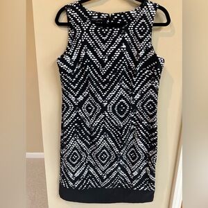 Mario Serrani Sleeveless Black and White Dress size 8